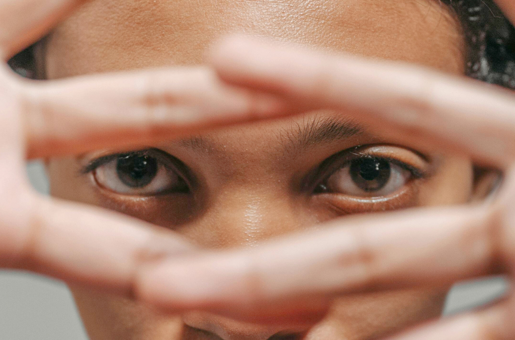 Bright, Smooth, Natural: How Sunekos Supports Under-Eye Skin Renewal